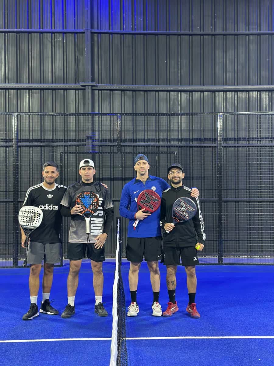 Jugador del Primer Torneo Junio 2026 en la cancha de Muzzaga
